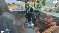 מיצובישי פג'רו קצר 4X4 Limited אוט' דיזל 5 מק' 3.2 (170 כ''ס) דיזל 200