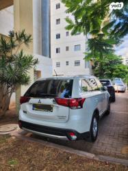 מיצובישי אאוטלנדר Intense אוט' 5 מק' 2.0 (150 כ"ס) בנזין 2015 למכיר