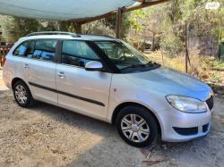 סקודה פאביה ספייס Ambiente ידני 1.2 (86 כ''ס) בנזין 2011 למכירה בט