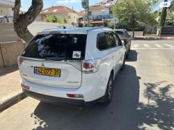 מיצובישי אאוטלנדר Instyle אוט' 5 מק' 2.0 (150 כ"ס) בנזין 2014 למכיר