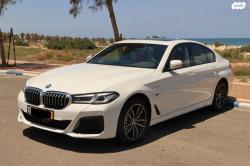 ב.מ.וו סדרה 5 530E IPer M-Sport הייבריד אוט' 2.0 (184 כ''ס) ק'-3 היברידי