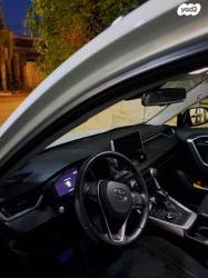 טויוטה RAV4 ארוך 4X4 Experience אוט' 2.0 (175 כ''ס) בנזין 2022 למכירה בק