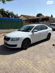 סקודה אוקטביה Ambition אוט' 1.2 (110 כ"ס) בנזין 2016 למכירה באופקי