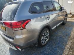 מיצובישי אאוטלנדר Instyle אוט' 7 מק' 2.0 (150 כ"ס) בנזין 2021 למכיר
