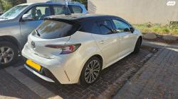 טויוטה קורולה הייבריד Comfort הצ'בק אוט' 1.8 (122 כ''ס) בנזין 2019 