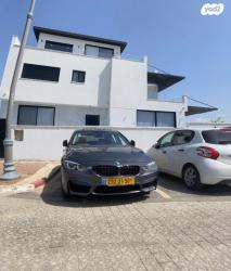 ב.מ.וו סדרה 3 330E IPer Exclusive הייבריד אוט' 2.0 (252 כ"ס) היברידי חש