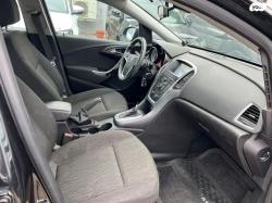 אופל אסטרה Berlina Enjoy סדאן אוט' 1.4 (140 כ"ס) בנזין 2014 למכירה בח