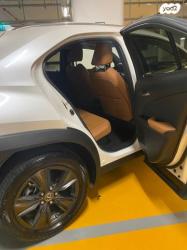 לקסוס UX UX250H Premium הייבריד אוט' 2.0 (152 כ''ס) בנזין 2021 למכירה ב