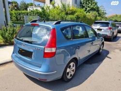 יונדאי i30CW Inspire סטיישן אוט' 1.6 (126 כ''ס) בנזין 2010 למכירה בנצ