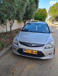 יונדאי i30CW Inspire סטיישן אוט' 1.6 (126 כ''ס) בנזין 2010 למכירה בנת