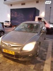 יונדאי i30CW Inspire סטיישן אוט' 1.6 (126 כ''ס) בנזין 2010 למכירה ברח