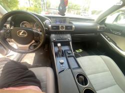 לקסוס IS300h Executive הייבריד אוט' 2.5 (181 כ"ס) בנזין 2017 למכירה בה