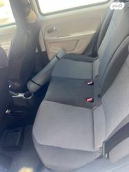 פולקסווגן אפ / UP Move Up אוט' 1.0 (75 כ''ס) בנזין 2015 למכירה ביקנע