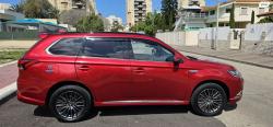 מיצובישי אאוטלנדר PHEV 4X4 S. Edition הייבריד אוט' 5 מק' 2.4 (135 כ''ס