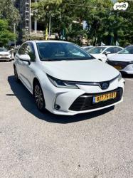 טויוטה קורולה Executive אוט' סדאן 1.8 (122 כ"ס) בנזין 2019 למכירה ב