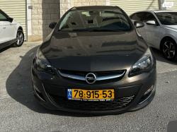 אופל אסטרה Berlina Enjoy סדאן אוט' 1.4 (140 כ"ס) בנזין 2013 למכירה בה