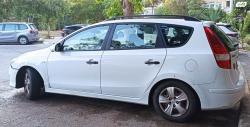 יונדאי i30CW Inspire סטיישן אוט' 1.6 (126 כ''ס) בנזין 2011 למכירה בתל