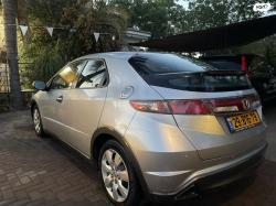 הונדה סיוויק האצ'בק החדשה Comfort אוט' 1.8 (140 כ''ס) בנזין 2011 למ