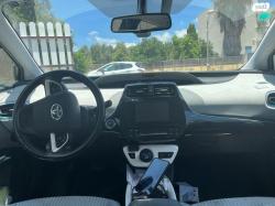 טויוטה פריוס הייבריד אוט' 1.8 (98 כ''ס) בנזין 2016 למכירה בפרד