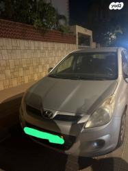 יונדאי i20 Inspire אוט' 1.4 (100 כ"ס) [2009-2015] בנזין 2011 למכירה בראשו