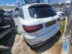 מרצדס GLC 4X4 GLC350E AMG הייבריד אוט' 2.0 (211 כ''ס) ק'-3 היברידי חשמל