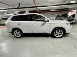 מיצובישי אאוטלנדר 4X4 Elite אוט' 7 מק' 2.0 (150 כ''ס) [2012-2015] בנזין 