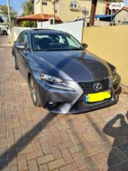 לקסוס IS300h Executive הייבריד אוט' 2.5 (181 כ"ס) בנזין 2015 למכירה בק