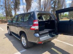 טויוטה לנד קרוזר ארוך 4X4 TS אוט' דיזל 7 מק' 2.8 (177 כ''ס) דיזל 20
