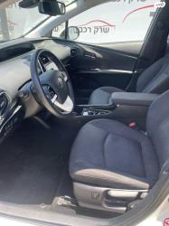 טויוטה פריוס TSS הייבריד אוט' 1.8 (98 כ''ס) בנזין 2017 למכירה בר