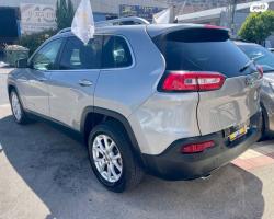 ג'יפ / Jeep צ'ירוקי Latitude אוט' 2.4 (184 כ''ס) בנזין 2015 למכירה בחיפ