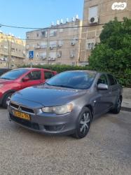 מיצובישי לנסר הדור החדש Invite אוט' 1.5 (109 כ''ס) בנזין 2011 למכי