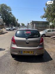 יונדאי i20 Insight אוט' 1.4 (100 כ"ס) בנזין 2014 למכירה בנתניה