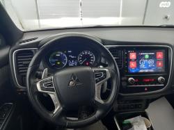מיצובישי אאוטלנדר PHEV 4X4 Luxury הייבריד אוט' 5 מק' 2.4 (135 כ''ס) ב
