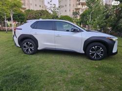 טויוטה BZ4X 4X2 Motion אוט' חשמלי (204 כ''ס) חשמלי 2023 למכירה בקרית