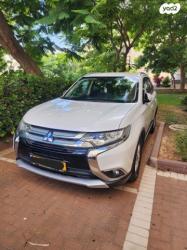 מיצובישי אאוטלנדר Intense אוט' 5 מק' 2.0 (150 כ"ס) בנזין 2015 למכיר