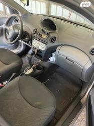 טויוטה יאריס Sol אוט' 1.3 (87 כ''ס) בנזין 2005 למכירה ברעננה