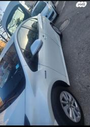 טויוטה פריוס הייבריד אוט' 1.8 (98 כ''ס) בנזין 2016 למכירה בקרי