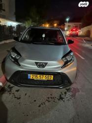 טויוטה אייגו קרוס (AYGO X) Pure הצ'בק 4X2 אוט' 1.0 (72 כ"ס) בנזין 2022 