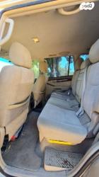טויוטה לנד קרוזר ארוך 4X4 STD אוט' דיזל 8 מק' 3.0 (166 כ''ס) דיזל 2