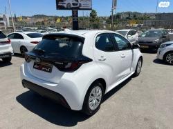 טויוטה יאריס הייבריד Flow אוט' 1.5 (92 כ"ס) בנזין 2023 למכירה במ