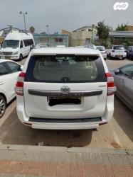 טויוטה לנד קרוזר ארוך 4X4 Luxury אוט' דיזל 7 מק' 2.8 (177 כ"ס) דיזל