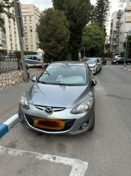 מאזדה H Dynamic אוט' 1.5 (103 כ"ס) בנזין 2015 למכירה בתל אביב יפו