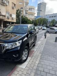טויוטה לנד קרוזר קצר 4X4 Luxury SWB אוט' 3 דלתות דיזל 2.8 (204 כ''ס) 