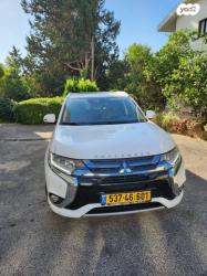 מיצובישי אאוטלנדר 4X4 Elite אוט' 7 מק' 2.0 (150 כ"ס) [2015 ואילך] בנז