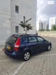 יונדאי i30CW Inspire סטיישן אוט' 1.6 (126 כ''ס) בנזין 2011 למכירה באי