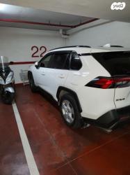 טויוטה RAV4 ארוך 4X4 Experience אוט' 2.0 (175 כ''ס) בנזין 2019 למכירה בת