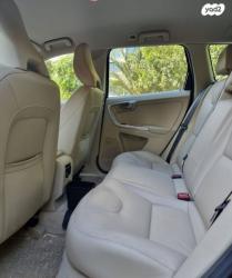 וולוו XC60 T5 Kinetic סטיישן אוט' 2.0 (245 כ''ס) בנזין 2015 למכירה בתל