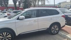 מיצובישי אאוטלנדר Instyle אוט' 7 מק' 2.0 (150 כ"ס) בנזין 2021 למכיר