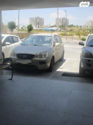 קיה קארנס LX אוט' 7 מק' 2.0 (140 כ''ס) בנזין 2008 למכירה בבית שמש