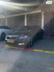 סקודה אוקטביה Style אוט' 1.4 (150 כ"ס) בנזין 2017 למכירה בראשון ל